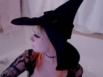 girl
        runesy cam image #1830999