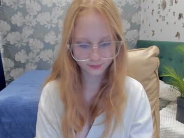 girl
        adaflowersy cam image #1931298