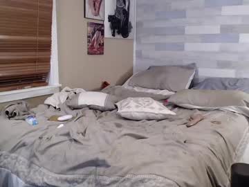 couple
        hotwife2727 cam image #1357718