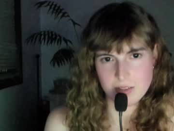 girl
        olivia8697 cam image #1645086