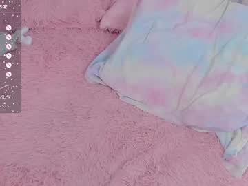 girl
        little_effy18 cam image #3072255