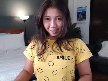 girl
        skytime96 cam image #6255867