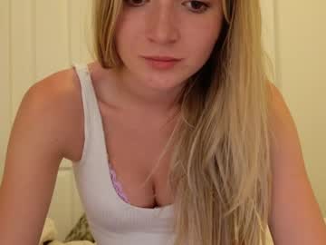 girl
        jadewilkinson cam image #6737187