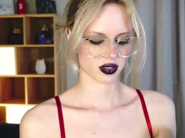girl
        audreycarvin cam image #6678943