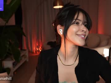 girl
        anniehillofficial_ cam image #5161044