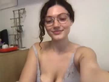 girl
        jacquelinexox cam image #2404784