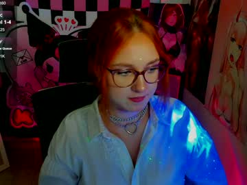 girl
        margaret_red cam image #4896046