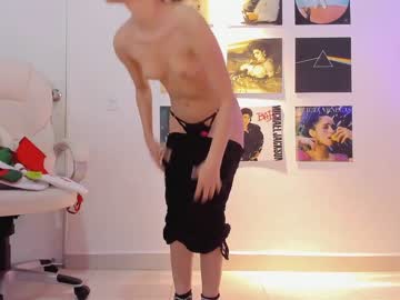 girl
        little_effy18 cam image #2992062