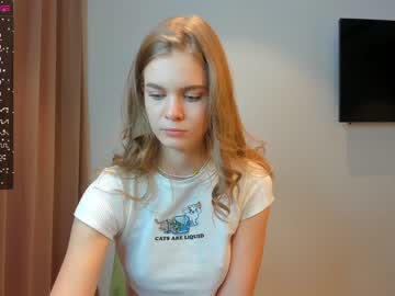 girl
        carolynsveronica cam image #2177493