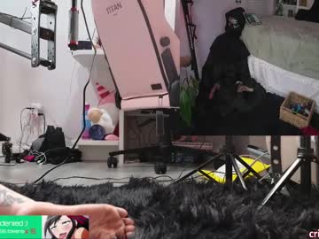 girl
        crimsonkitten cam image #6708292