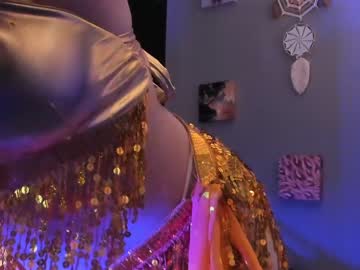 girl
        karinasantos_ cam image #2028810