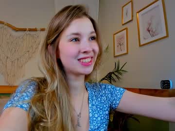 girl
        milablush cam image #2184834