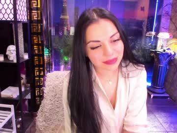 girl
        alma_pearl cam image #2946234