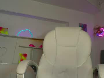 girl
        baby_sammyy cam image #4141386