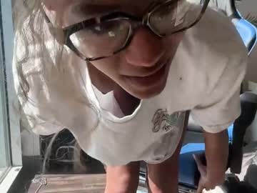 girl
        therealscarlitscandal cam image #4778540