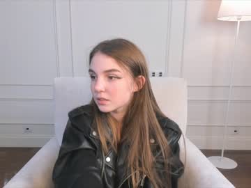 girl
        swetyway cam image #2547341