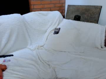 girl
        loonyko cam image #3970351