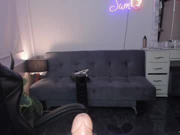girl
        sam01___ cam image #6692568