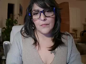 girl
        yourbellababe cam image #3297908