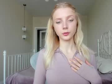 girl
        oh_honey_ cam image #4862233