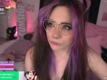 girl
        crimsonkitten cam image #6694899