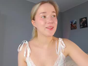 girl
        aluntick cam image #6452428