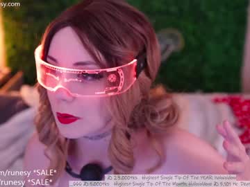 girl
        runesy cam image #1127177