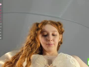 girl
        margarethowell cam image #6696435
