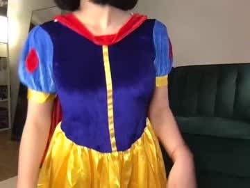 girl
        littlesugarpea cam image #2618854