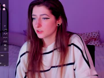 girl
        vvednesday cam image #445898