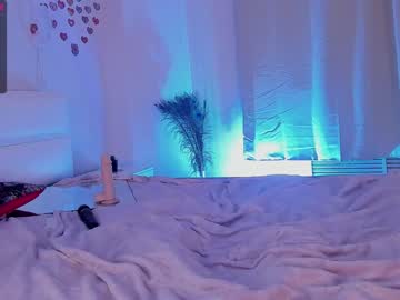 girl
        sadie_sky cam image #916008