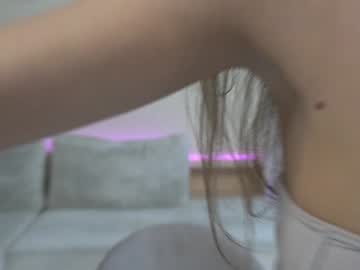 girl
        kathariine cam image #5099745