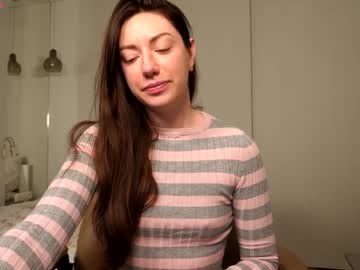 girl
        ronny_ponny cam image #5590137
