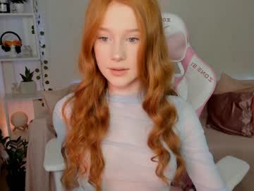 girl
        madeline_jackson cam image #2239700