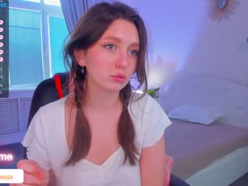 girl
        renessy_ cam image #1157524