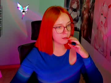 girl
        margaret_red cam image #5335780