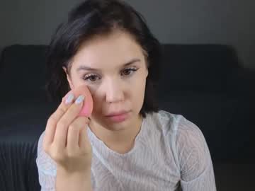 girl
        mia__lunaa cam image #4737087