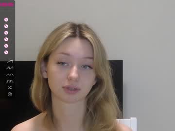 girl
        evafrancis cam image #1828306