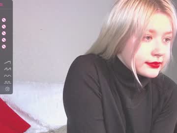 girl
        sapphirealice cam image #2685939