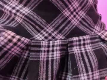 girl
        little_effy18_ cam image #6482890