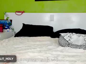 girl
        lily_holy cam image #4407451
