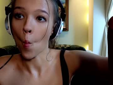 girl
        _demi_dee_ cam image #2164487