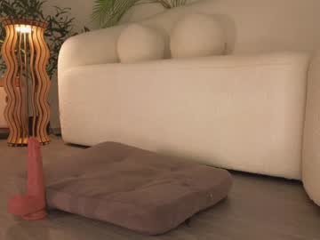 girl
        ericamiracle15 cam image #4412571
