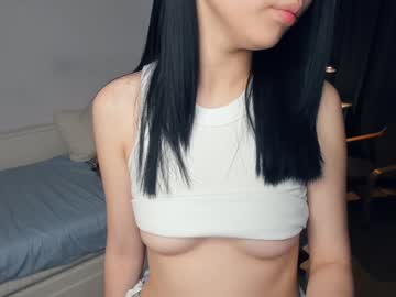 girl
        darinaweis cam image #6052567