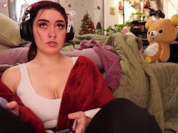 girl
        evelynpiers cam image #3078247