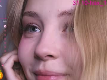 girl
        lissa_meooow cam image #5373940