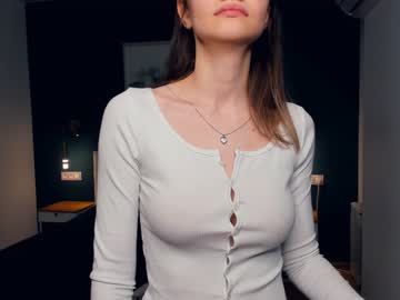 girl
        oh_sunny_ cam image #3728461