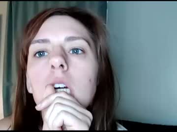 girl
        luvrgorl100 cam image #1076727