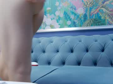 girl
        kriskras__ cam image #4103090