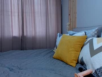 girl Cam Girls Masturbating With Dildos On Chaturbate with mia_henderson